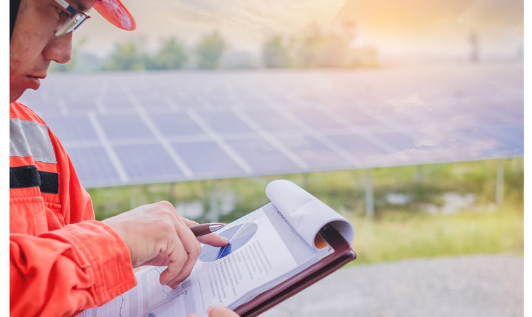 ¿Por qué necesitamos tu recibo de luz para cotizar la instalación de paneles solares?